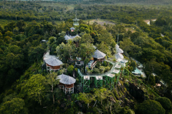 De Bintan Villa – Delove Lake & Cliff Café